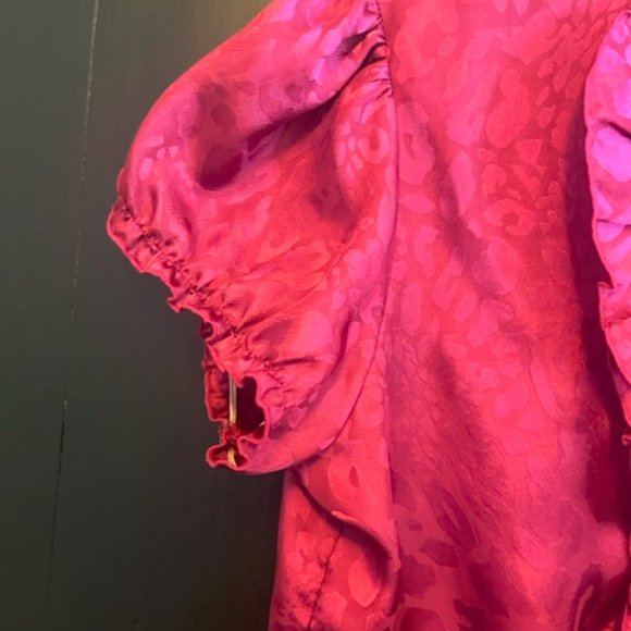 BCX Raspberry ruffle top size Large - Picture 4 of 7